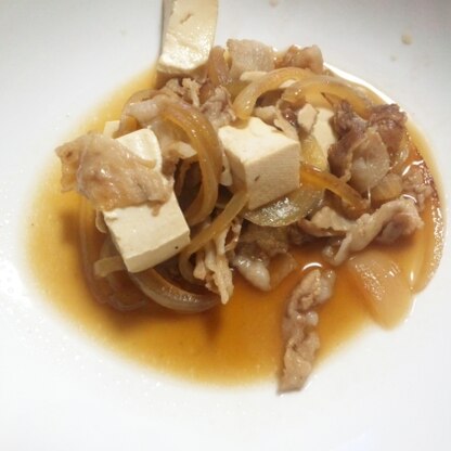 始めて肉豆腐にチャレンジしましたー　簡単で美味しかったです！
豚バラで作りました～
